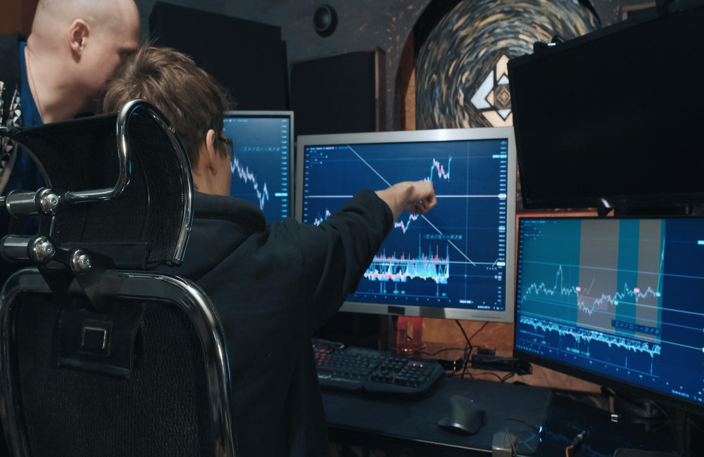 Australian Shares Are Poised To Fall After A Mixed Session On Wall Street