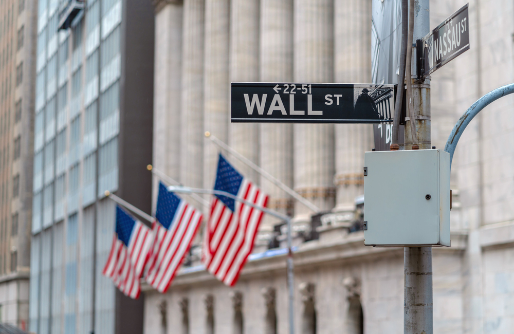 Australian Shares Are Set To Edge Higher After Wall Street Ends Last Week In The Green