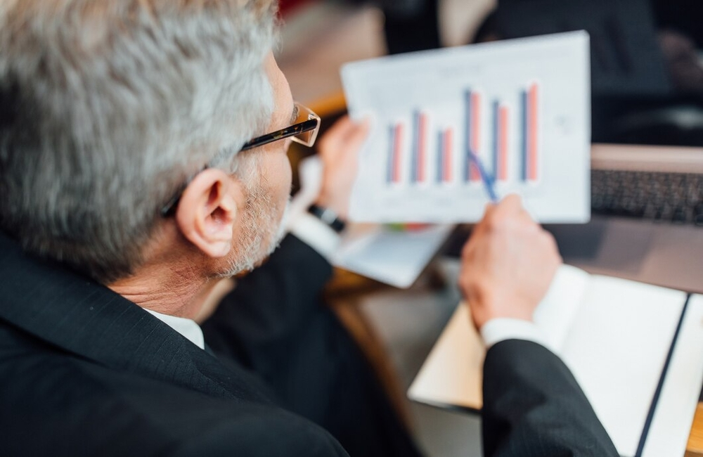 How High Will Interest Rates Go? Economists, Markets At Odds With Billions At Stake