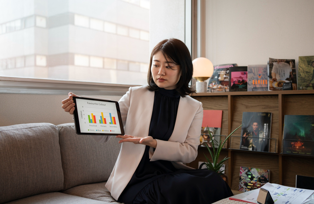 Netflix Looks To Asia, Suncorp Wants To Unbank, Link Gets Lowballed