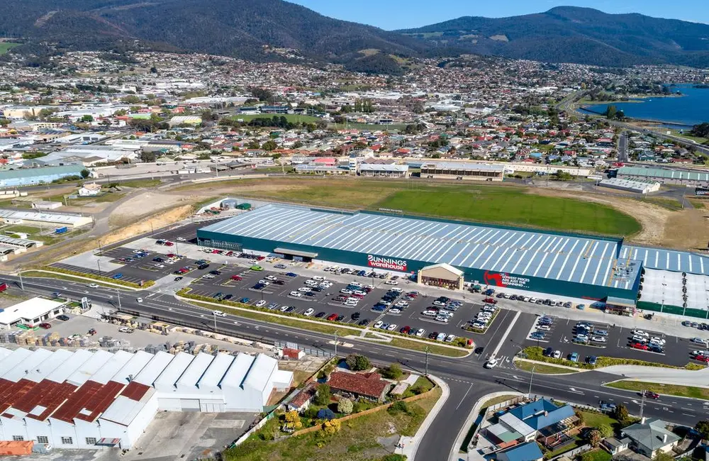The appeal of investing in a Bunnings Warehouse
